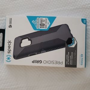 Speck cell phone protective case.